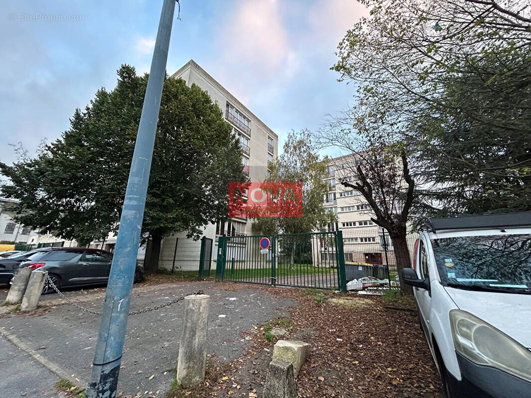 Appartement à VILLIERS-LE-BEL