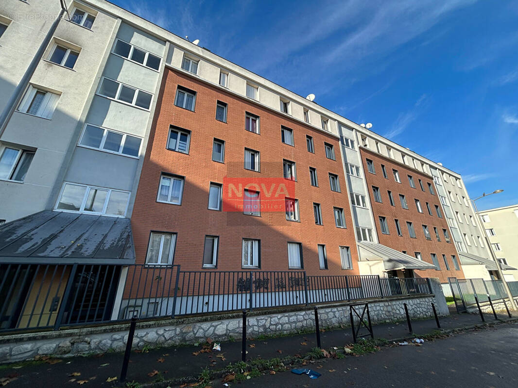 Appartement à GARGES-LES-GONESSE