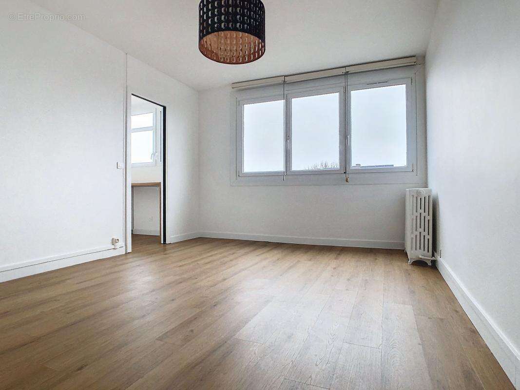 Appartement à ISSY-LES-MOULINEAUX