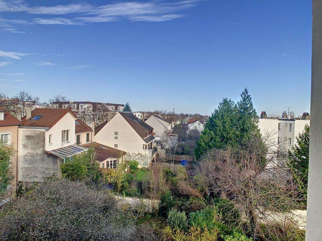 Appartement à ISSY-LES-MOULINEAUX