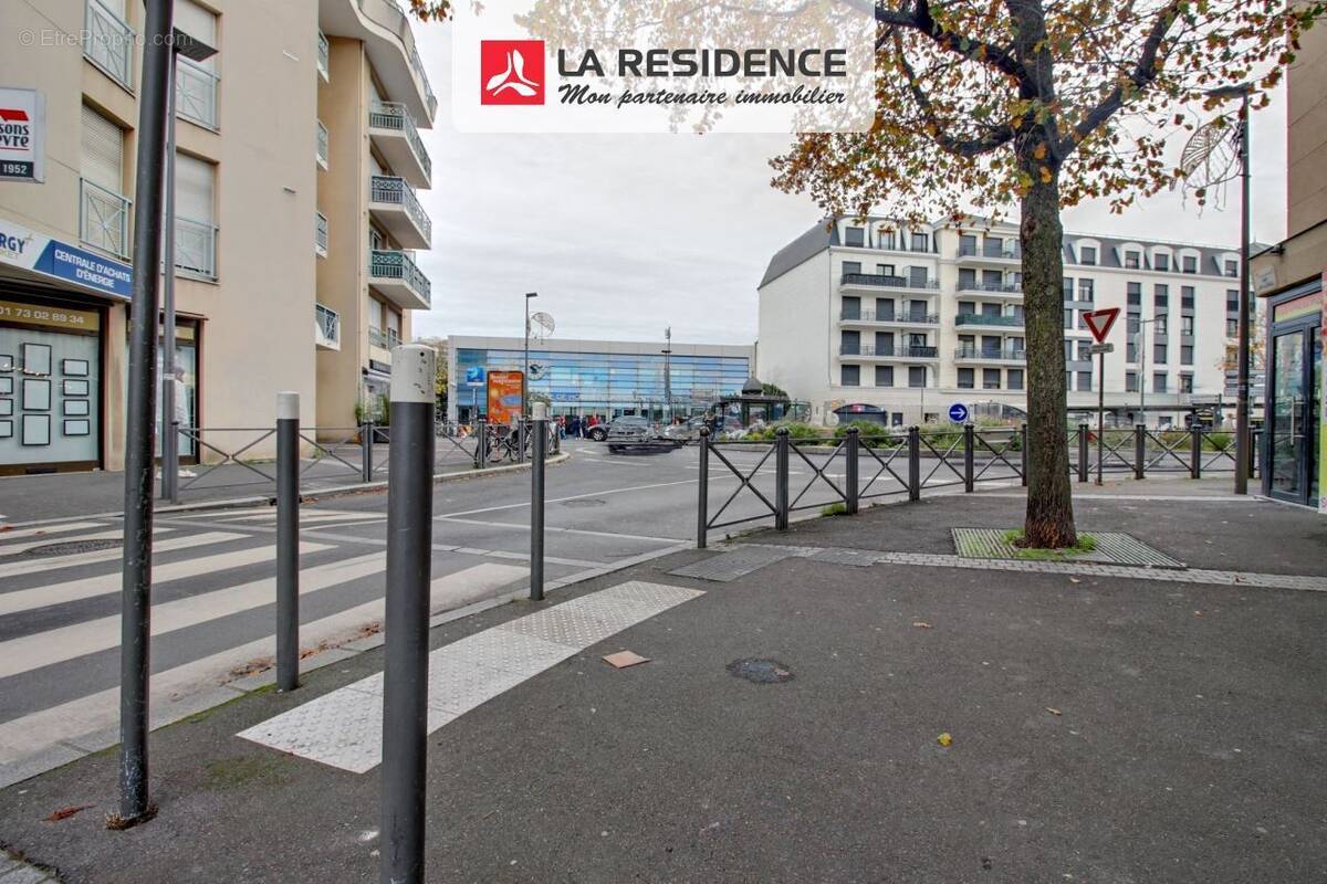 Parking à HOUILLES