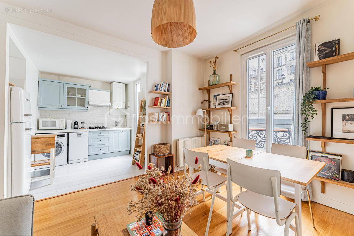 Appartement à PARIS-18E