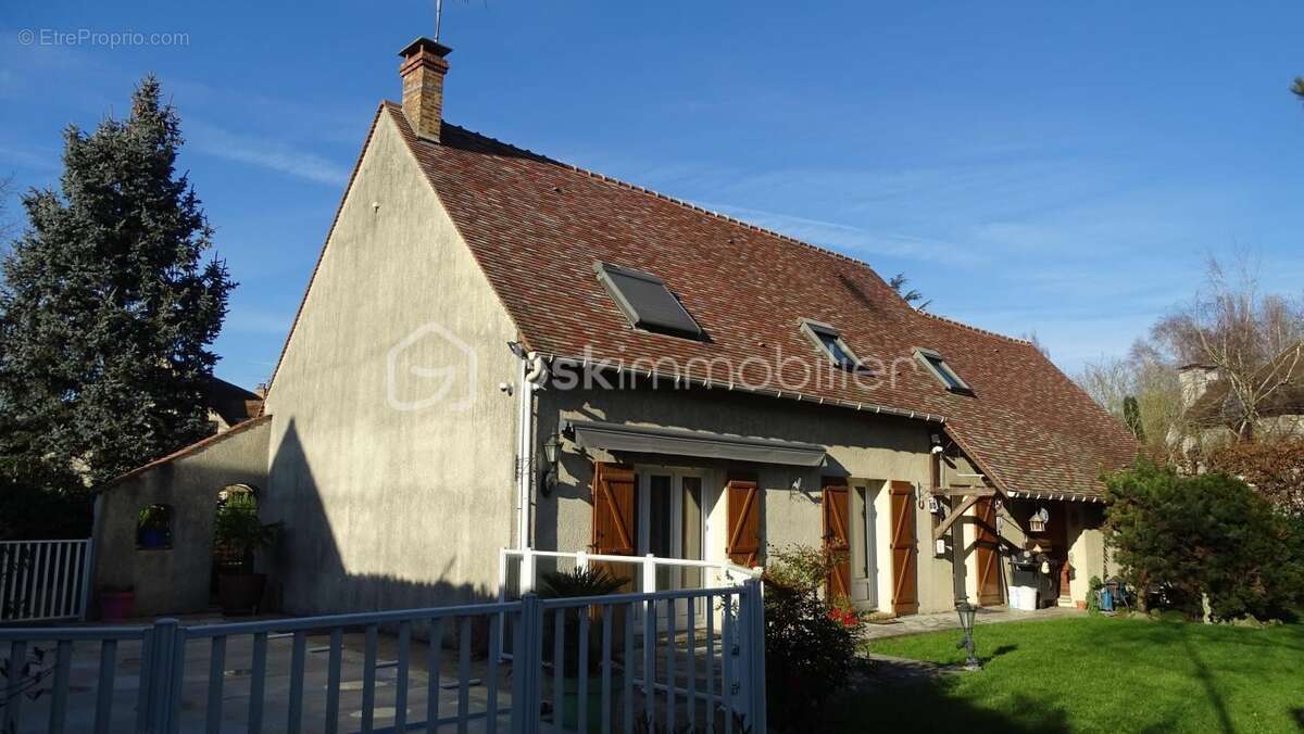 Maison à CLAYE-SOUILLY