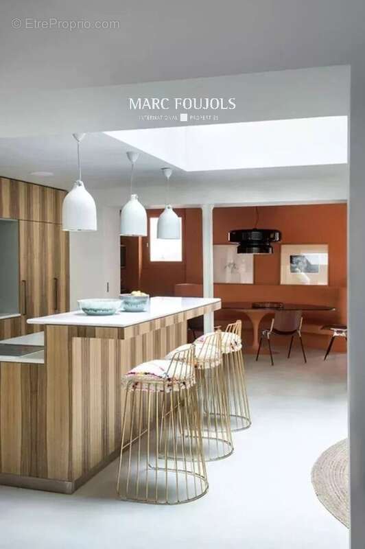 Maison à PARIS-17E