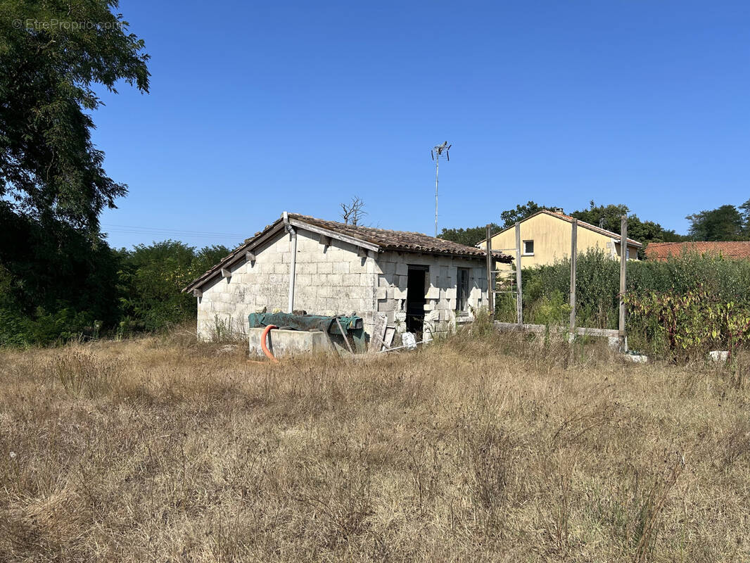 Maison à REIGNAC