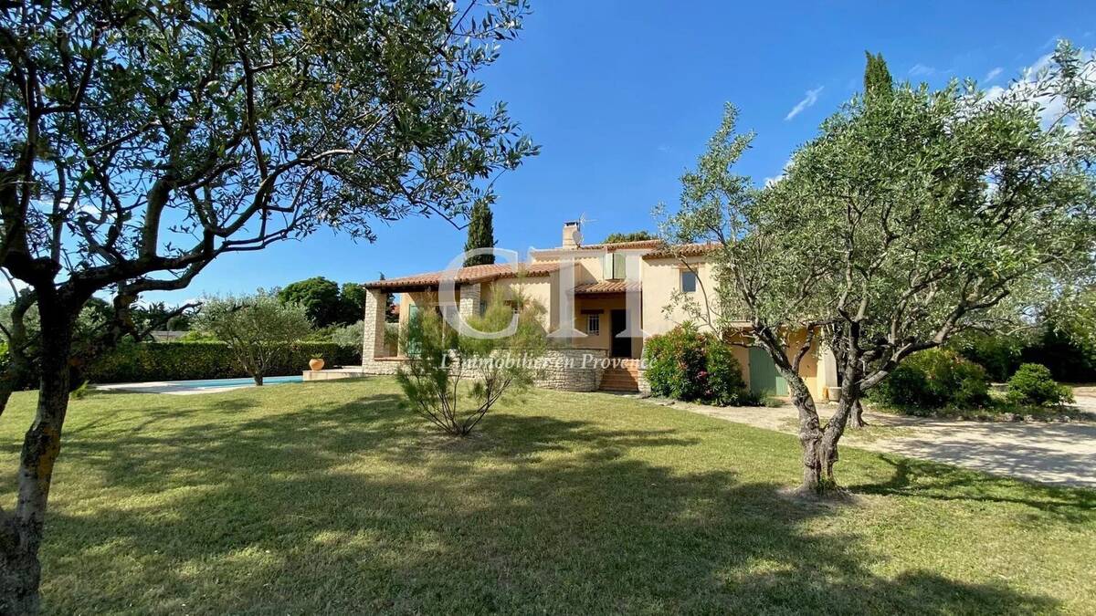 Maison à VAISON-LA-ROMAINE