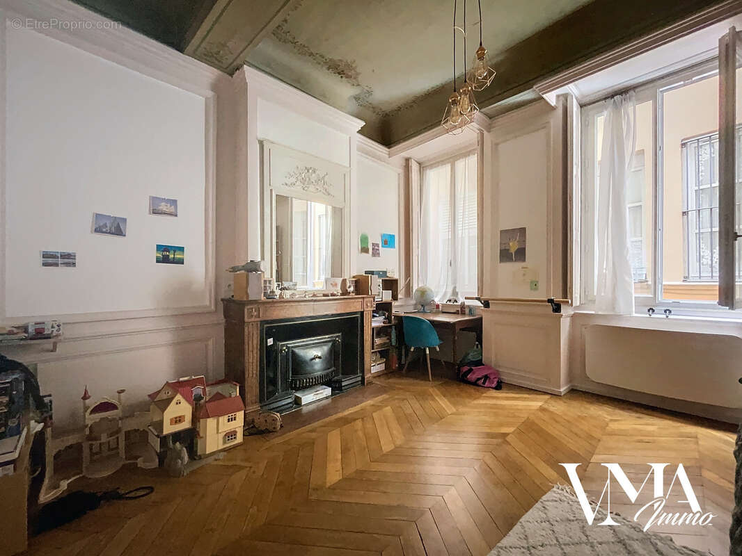 Appartement à LYON-1E