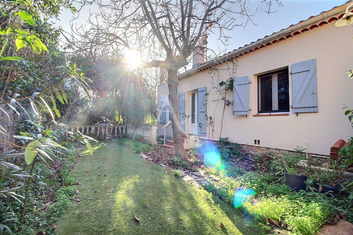 Maison à CARQUEIRANNE