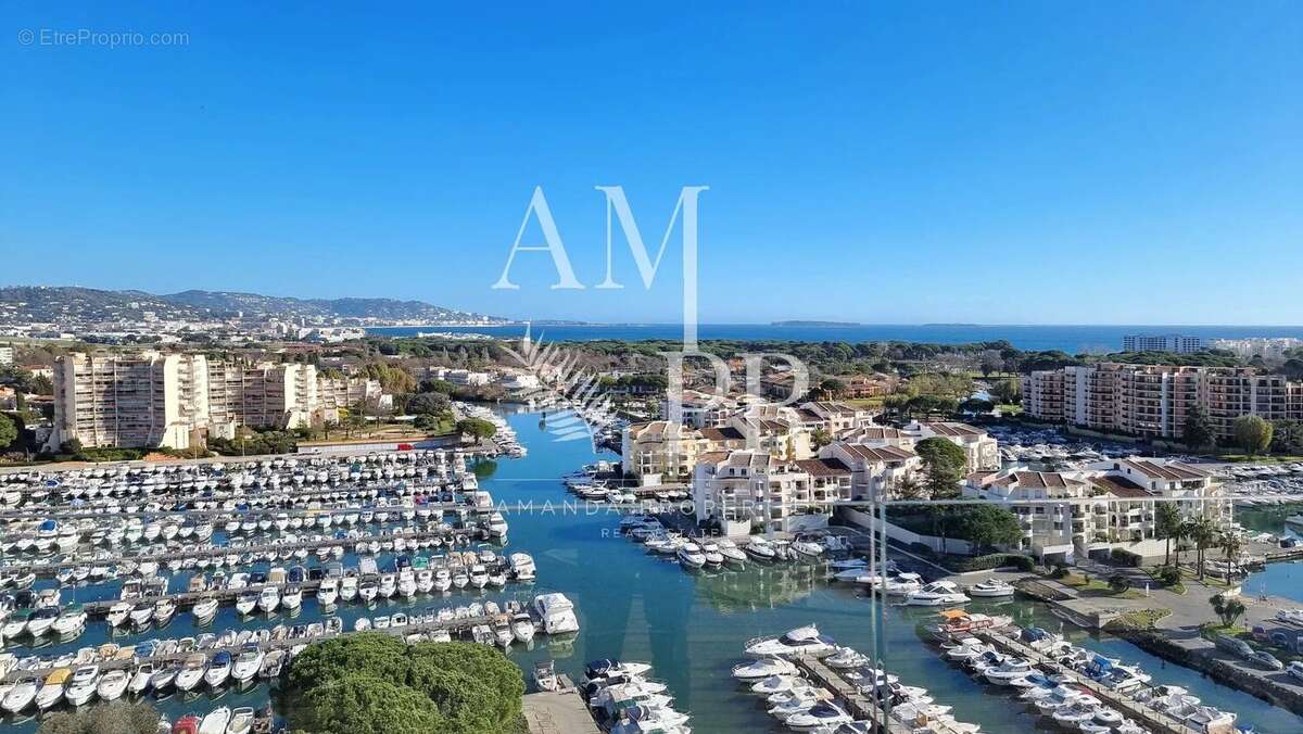 Appartement à MANDELIEU-LA-NAPOULE