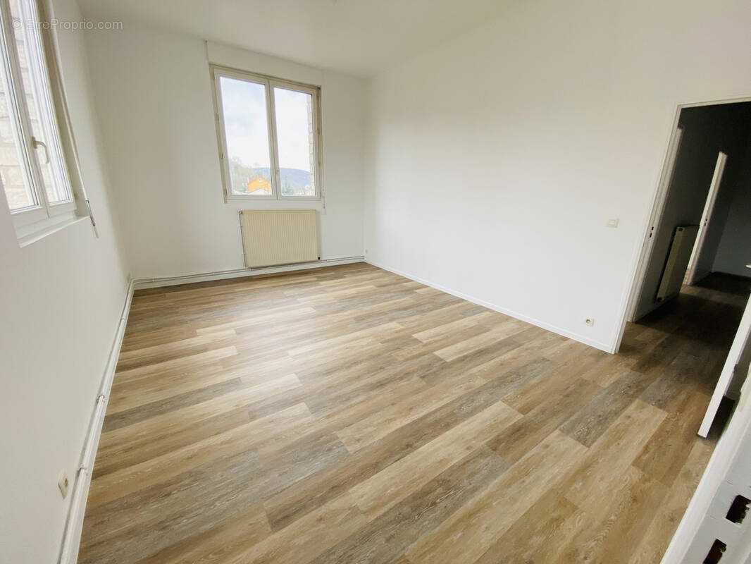 Appartement à BONNIERES-SUR-SEINE