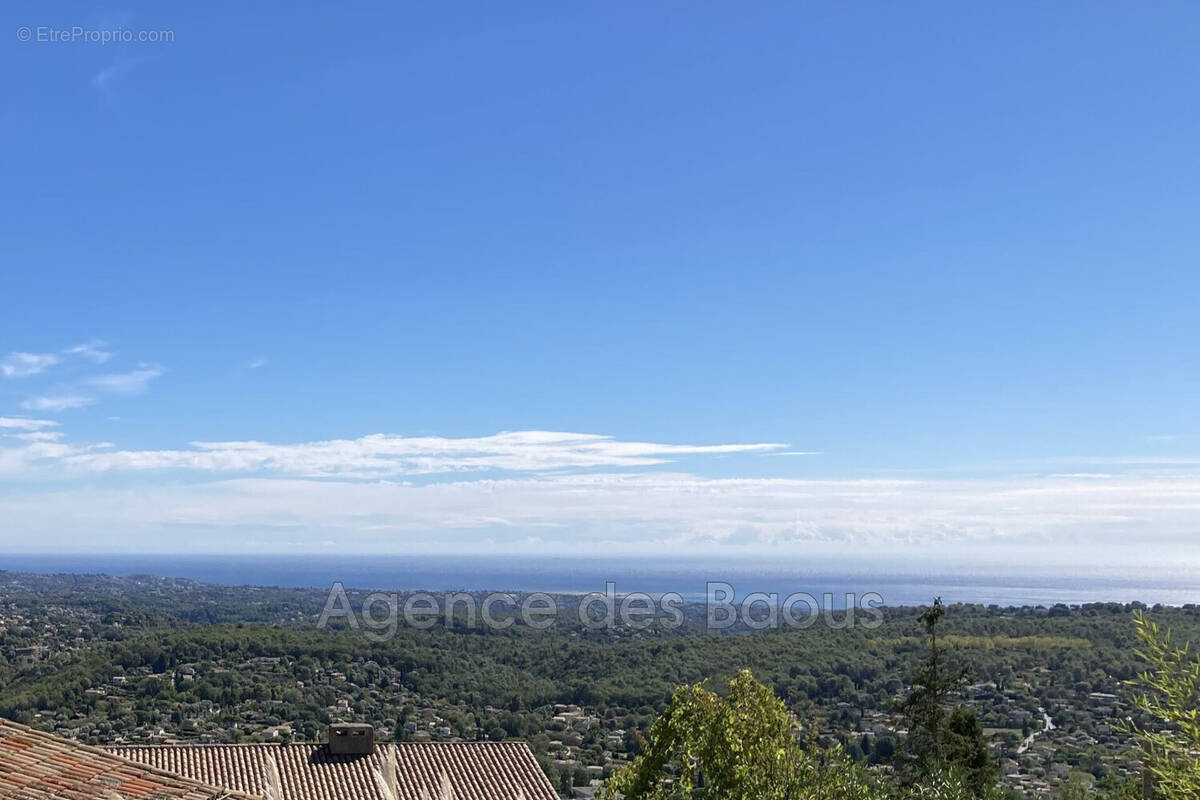 Maison à TOURRETTES-SUR-LOUP