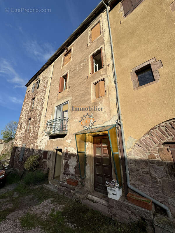 Maison à CAMARES