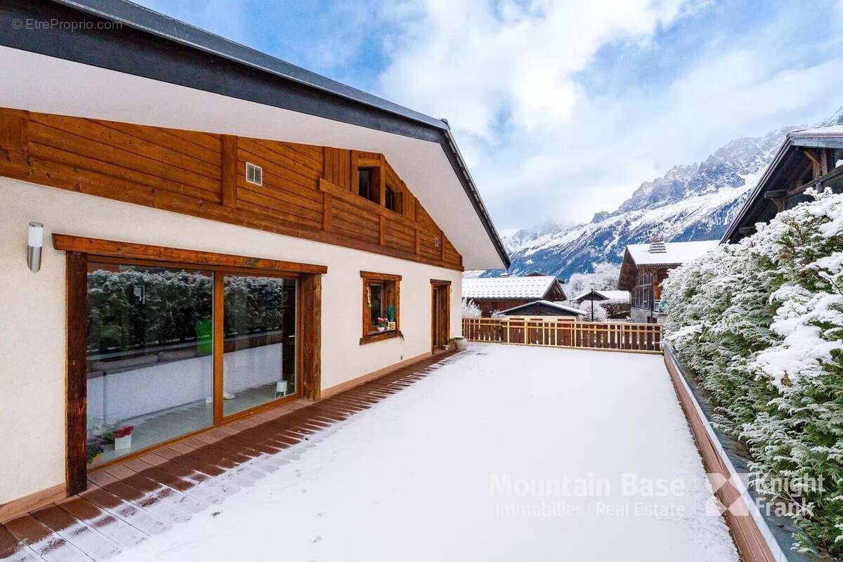 Maison à LES HOUCHES