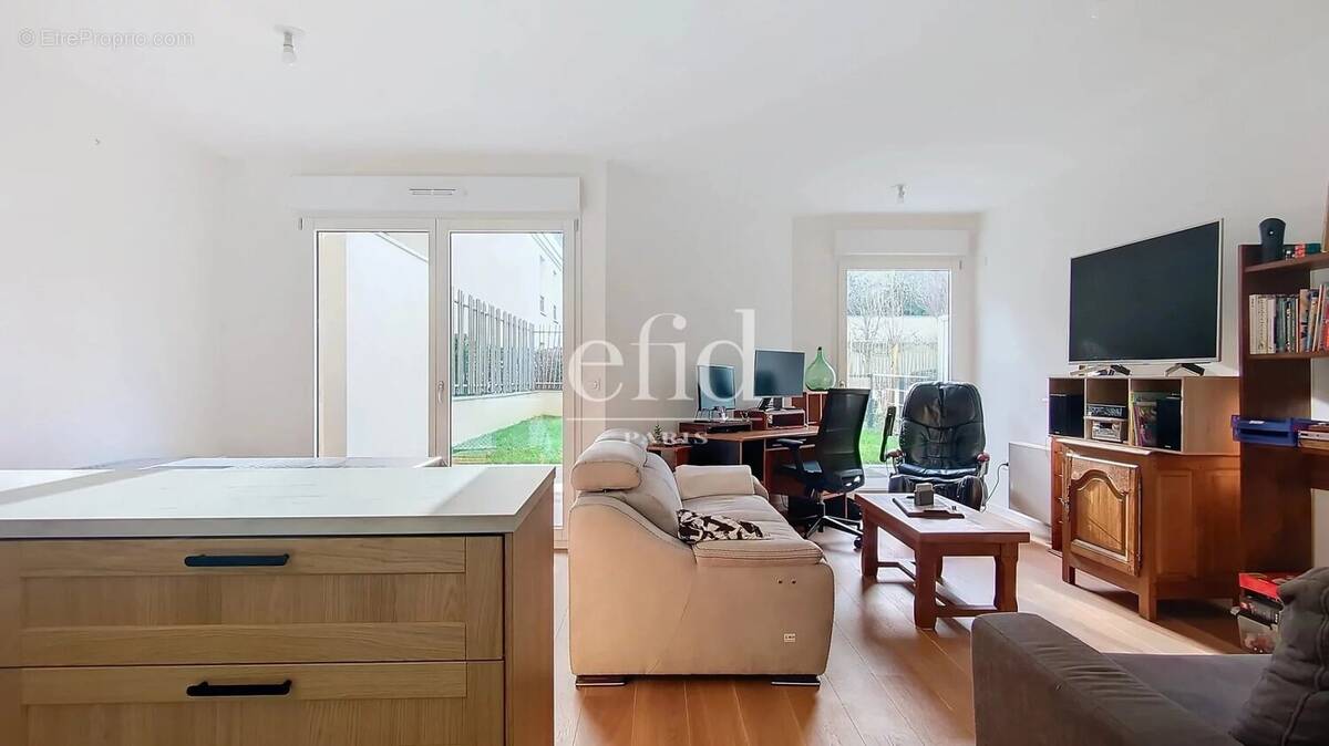 Appartement à SURESNES