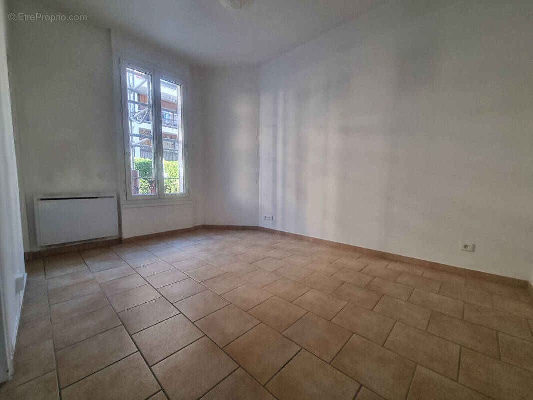 Appartement à FONTENAY-SOUS-BOIS