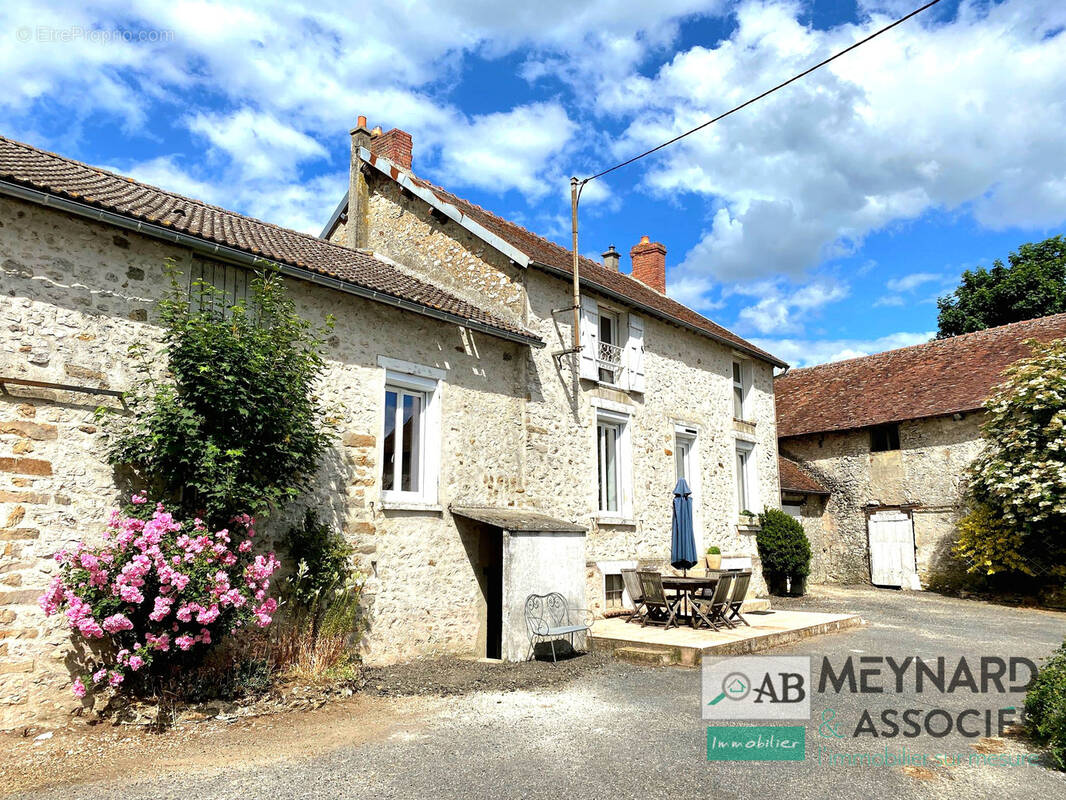 Maison à BETON-BAZOCHES