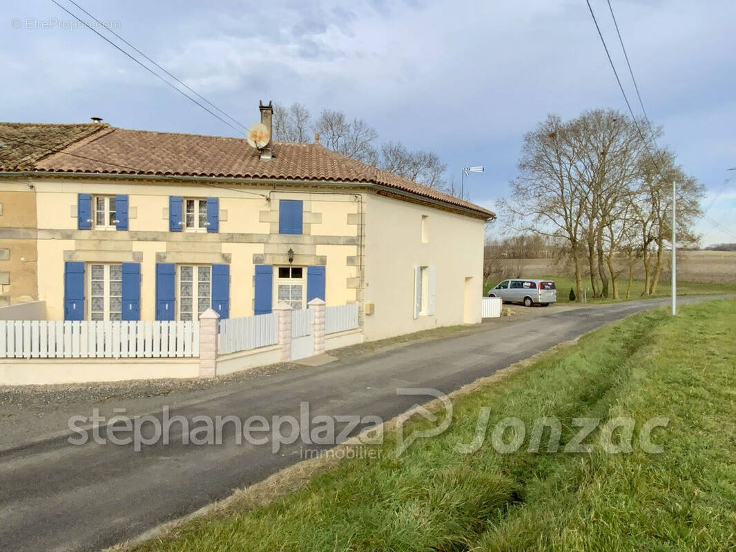 Maison à SEMOUSSAC