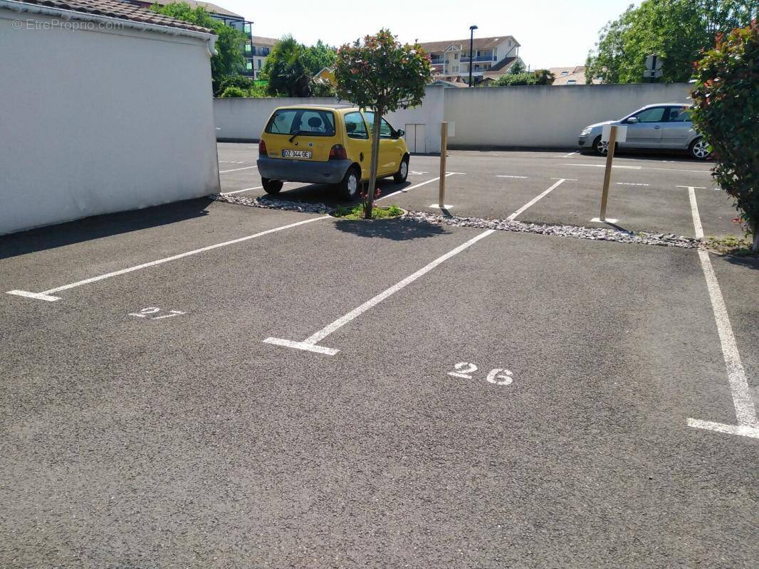 Parking à LA TESTE-DE-BUCH