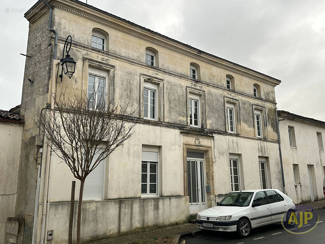 Maison à PONS