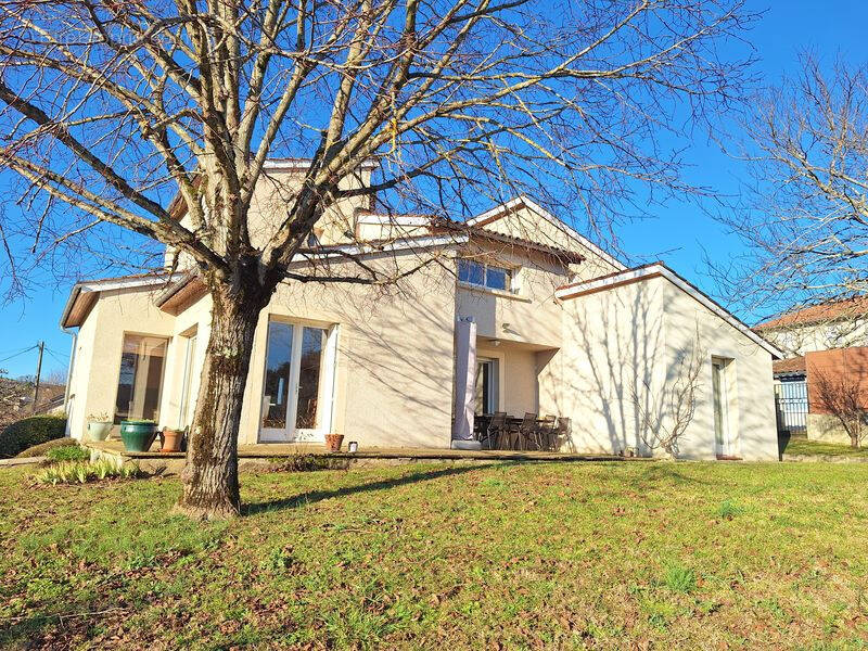 Maison à SAINT-LAURENT-LES-TOURS