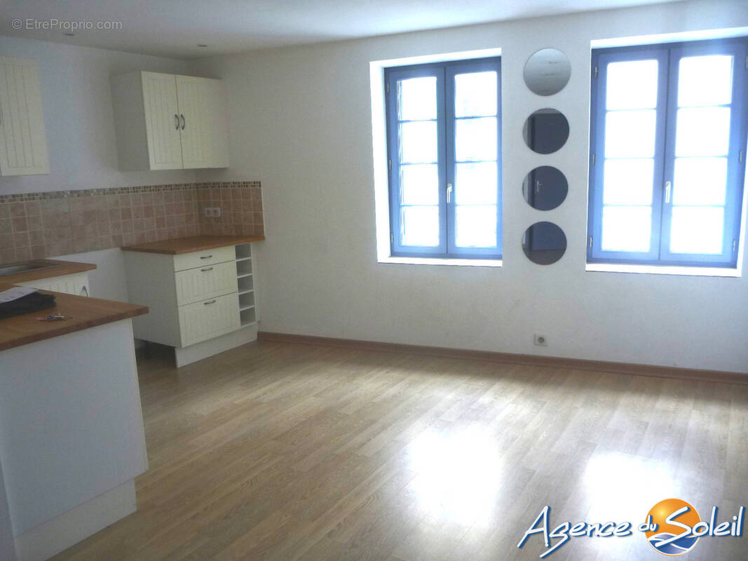 Appartement à LEZIGNAN-CORBIERES