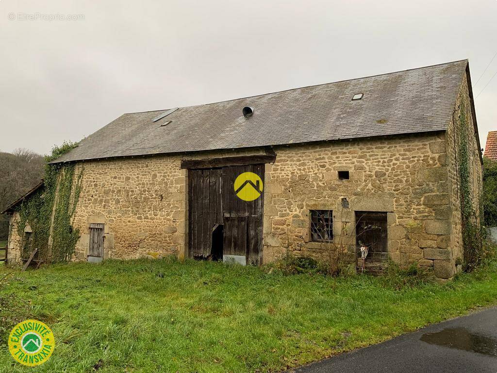 Maison à BOUSSAC