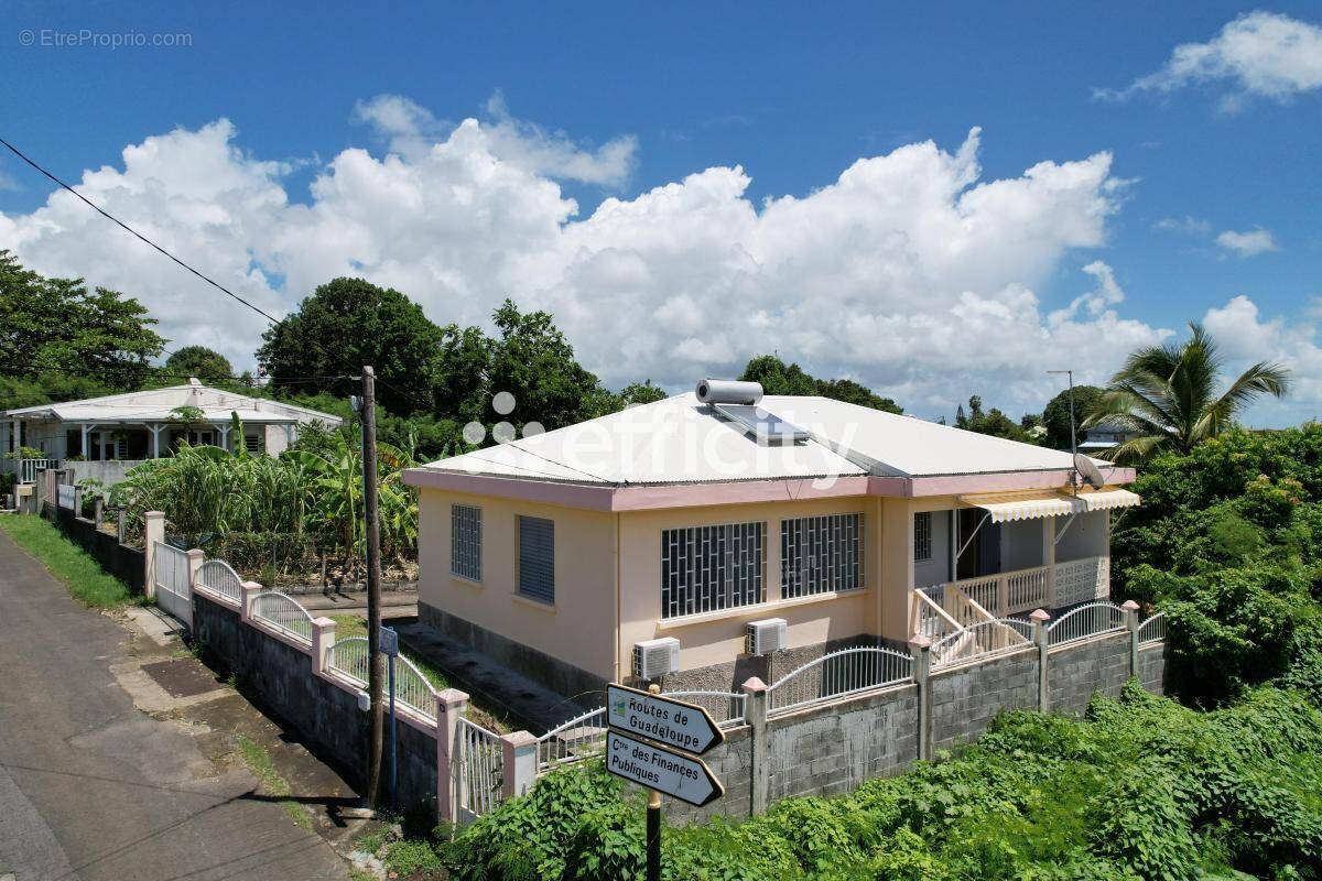 Maison à SAINTE-ANNE