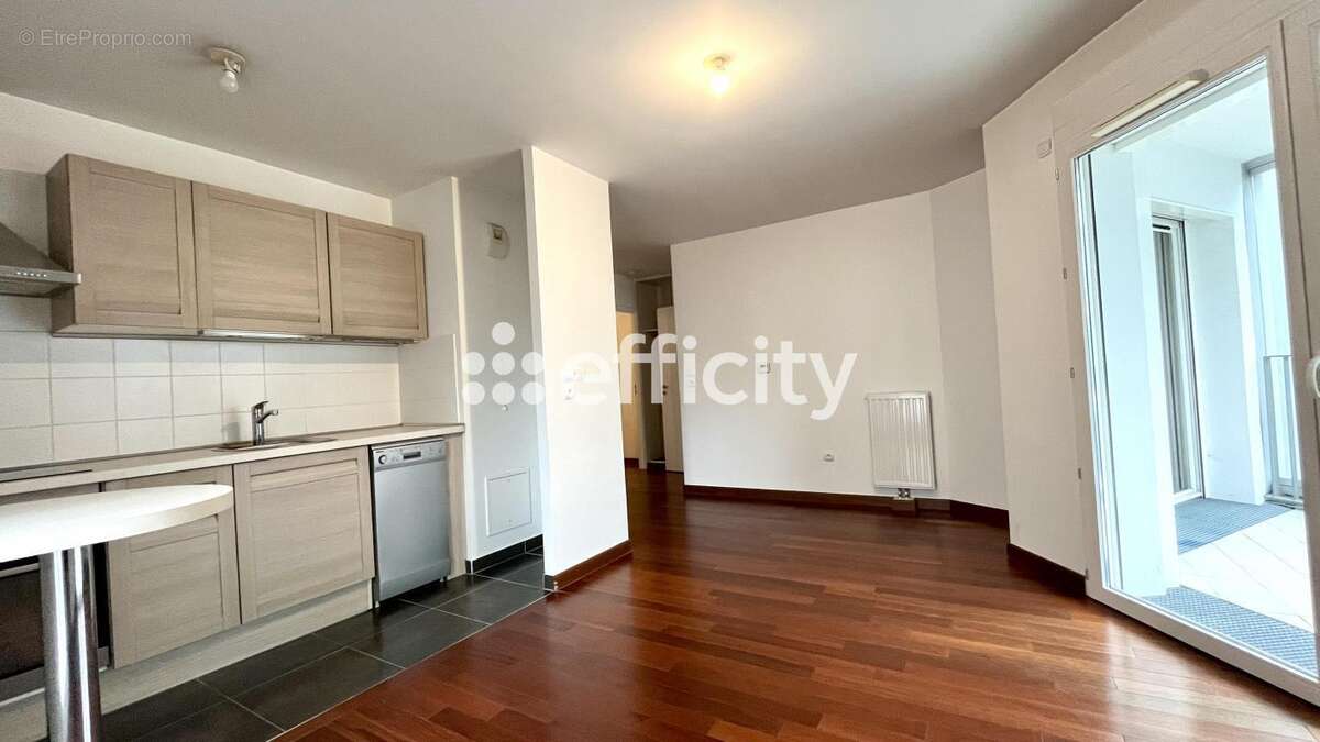 Appartement à ISSY-LES-MOULINEAUX