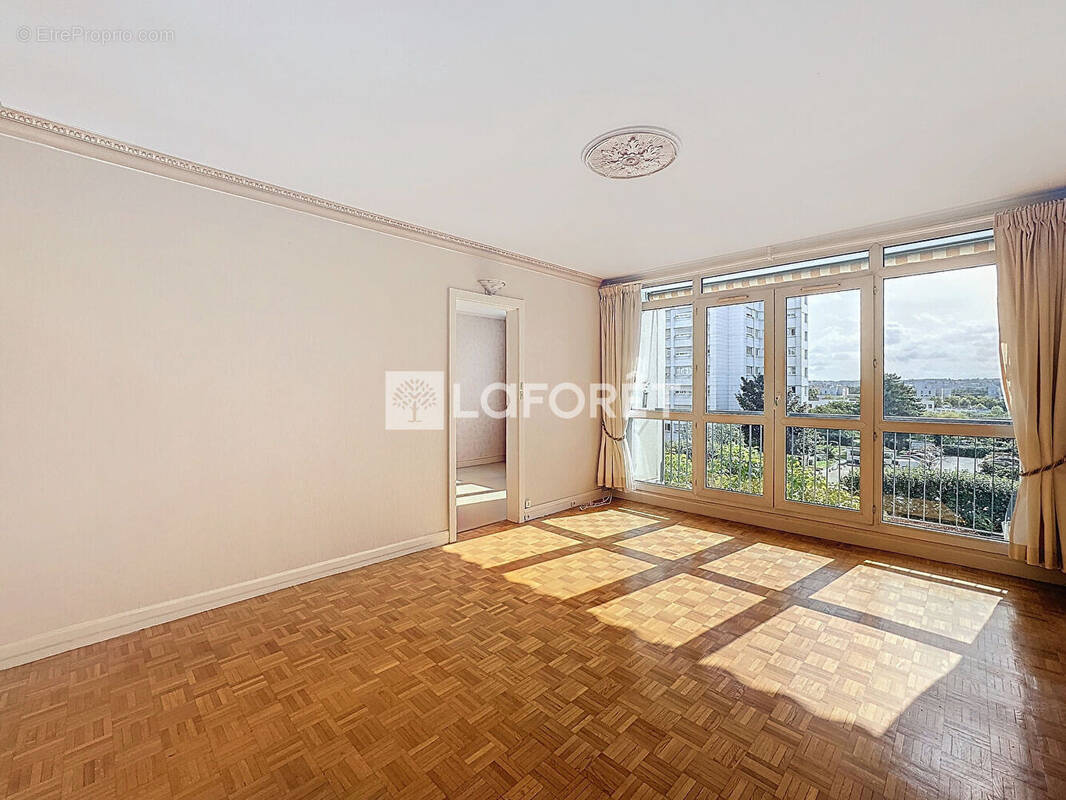 Appartement à BONNEUIL-SUR-MARNE