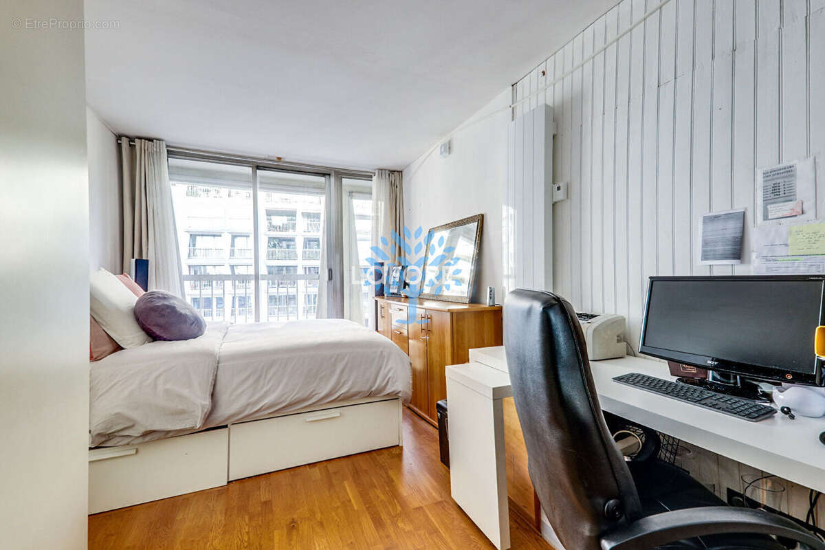 Appartement à PARIS-20E