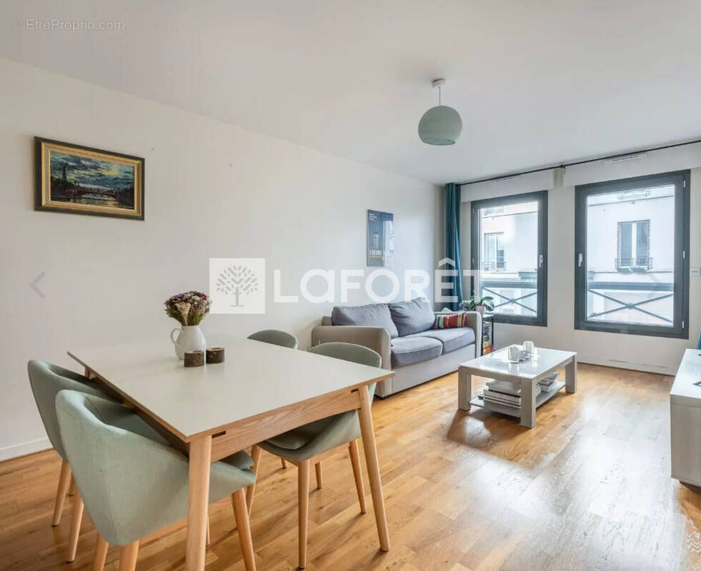 Appartement à PARIS-20E