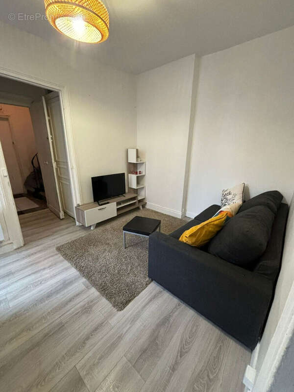 Appartement à PARIS-20E