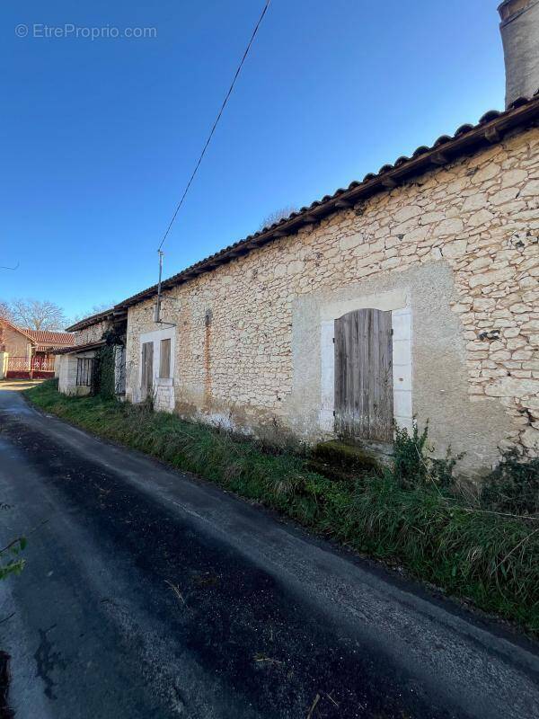 Maison à TOCANE-SAINT-APRE