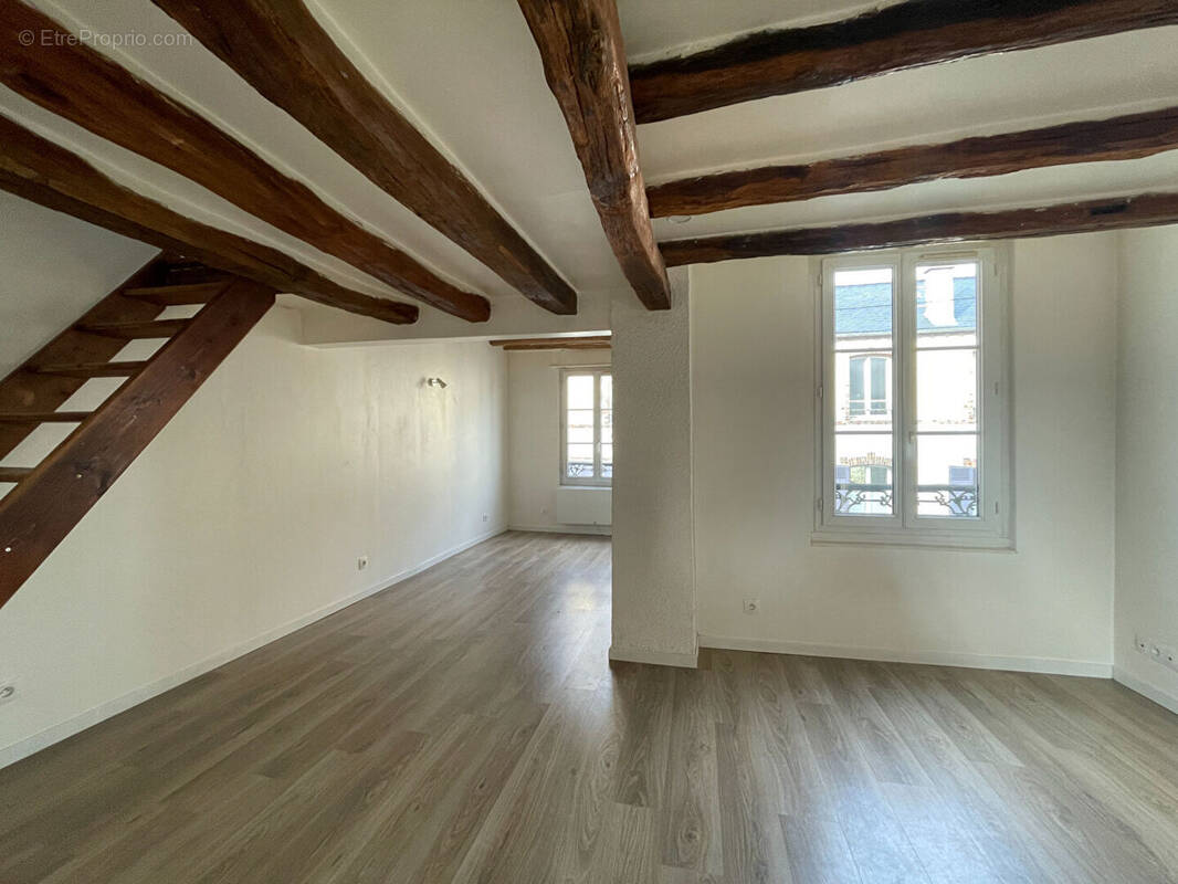 Appartement à FONTAINEBLEAU