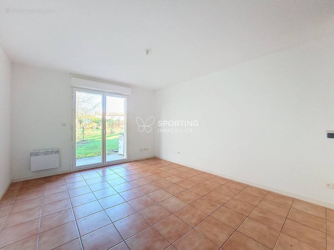 Appartement à COUTRAS