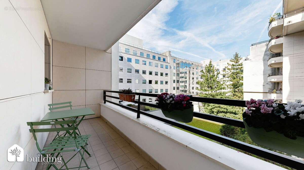 Appartement à LEVALLOIS-PERRET