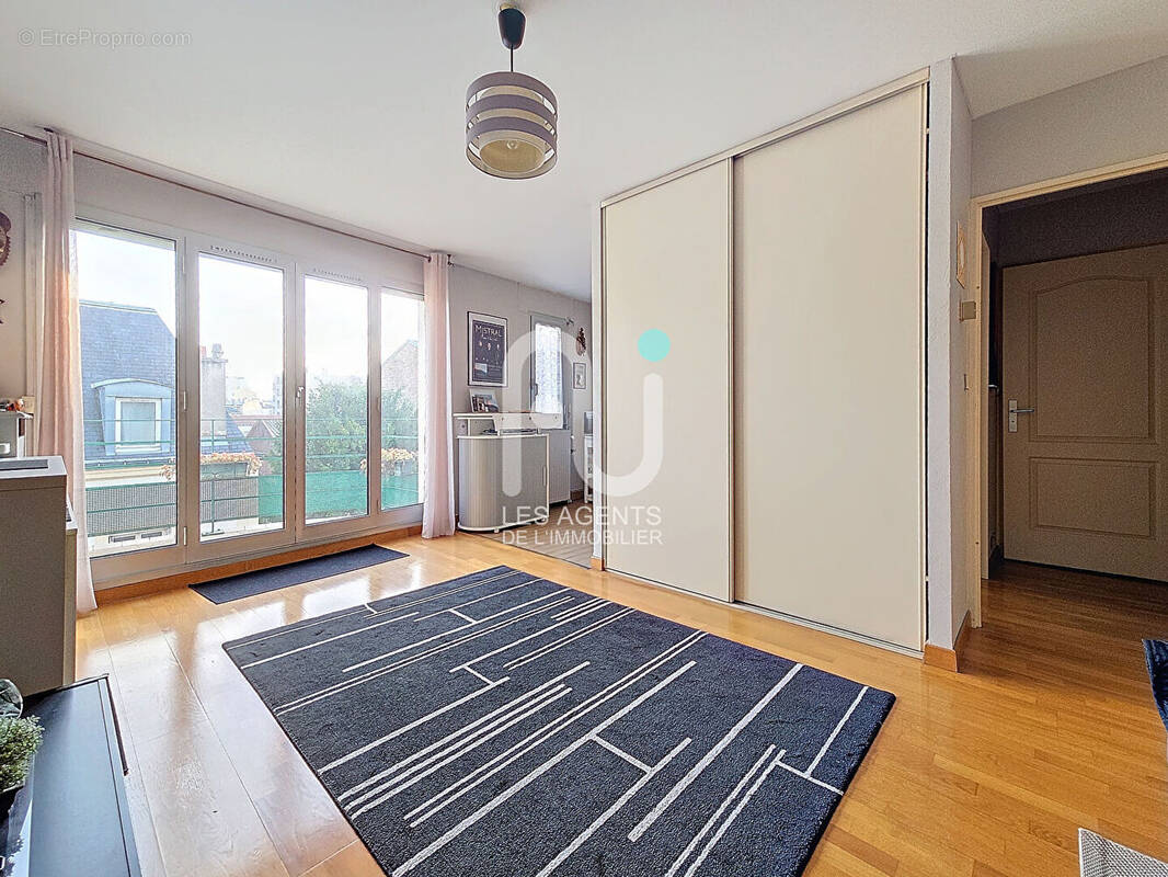 Appartement à ASNIERES-SUR-SEINE