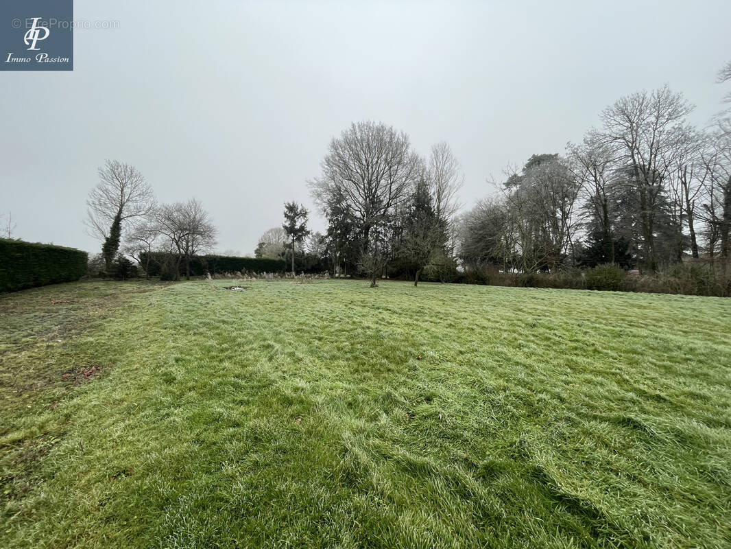 Terrain à RUFFEY-LES-BEAUNE