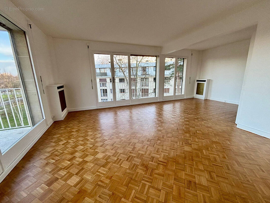 Appartement à MAISONS-LAFFITTE