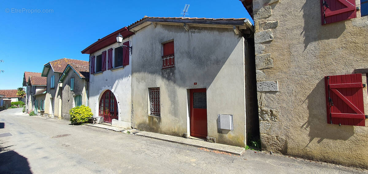 Maison à ARZACQ-ARRAZIGUET