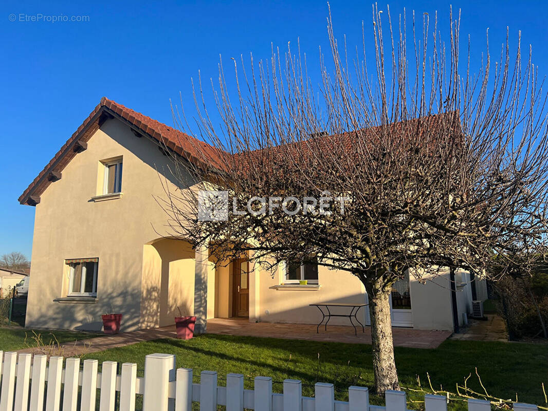 Maison à GOLBEY