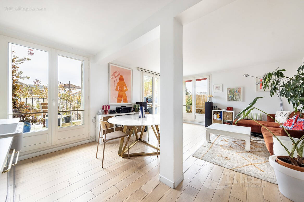 Appartement à ASNIERES-SUR-SEINE