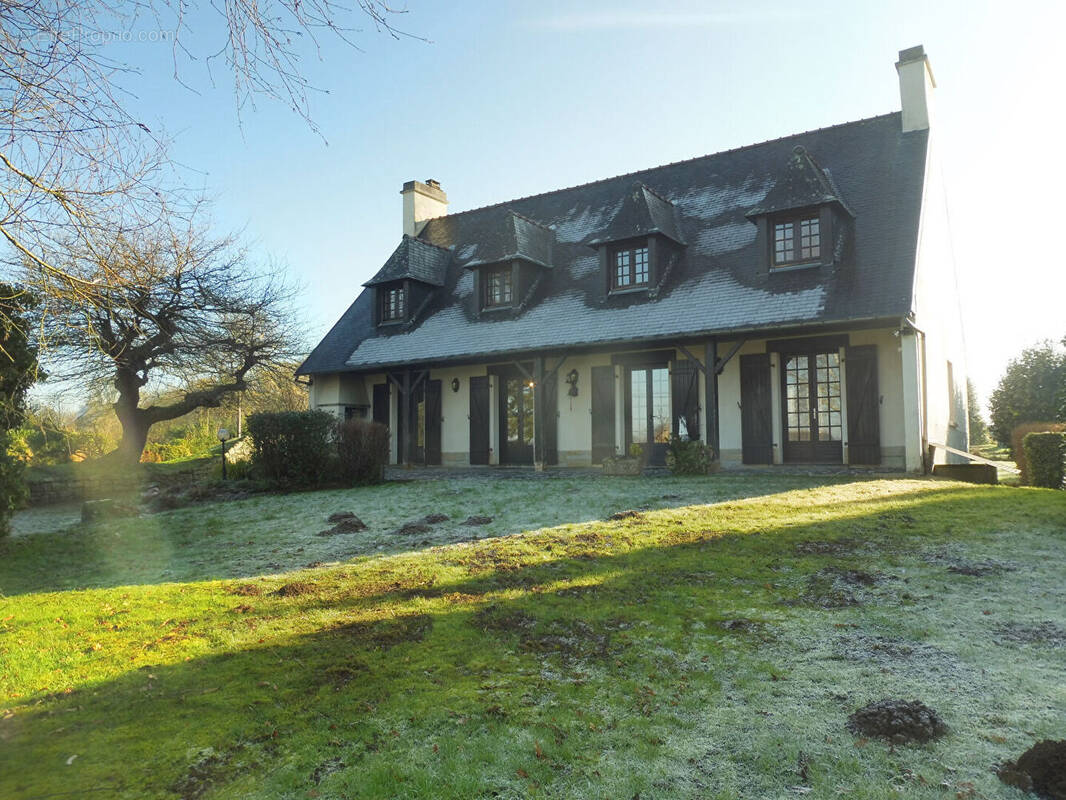 Maison à BRIEC