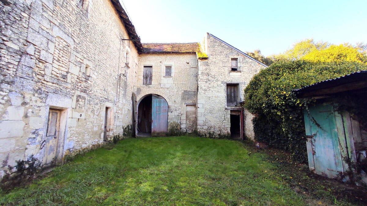 Maison à SAINT-CHRISTOPHE