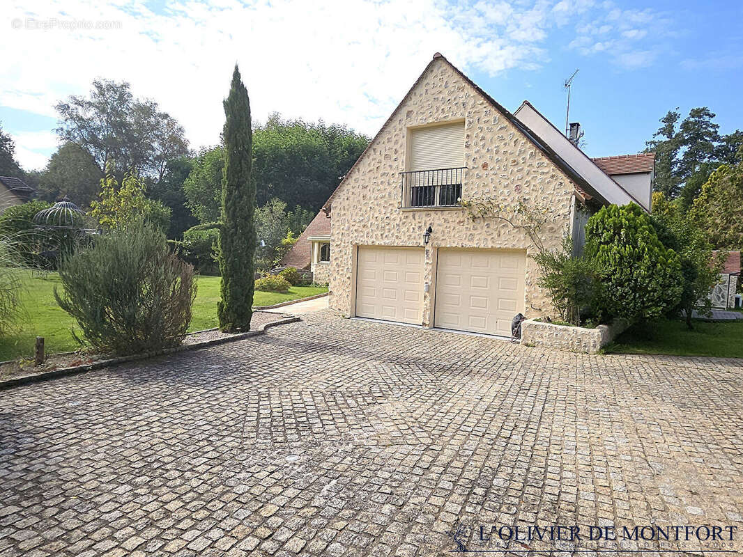 Maison à MONTFORT-L&#039;AMAURY