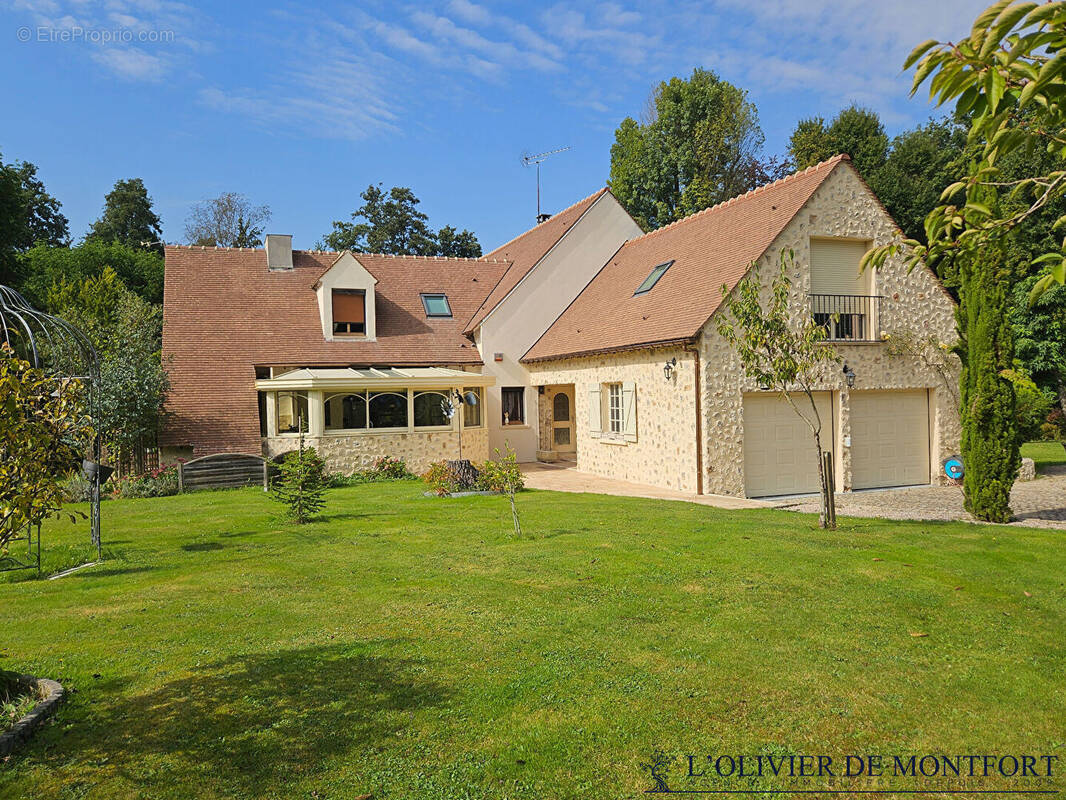 Maison à MONTFORT-L&#039;AMAURY