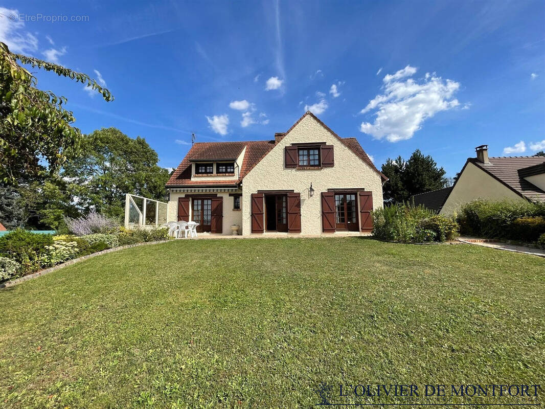 Maison à MONTFORT-L&#039;AMAURY