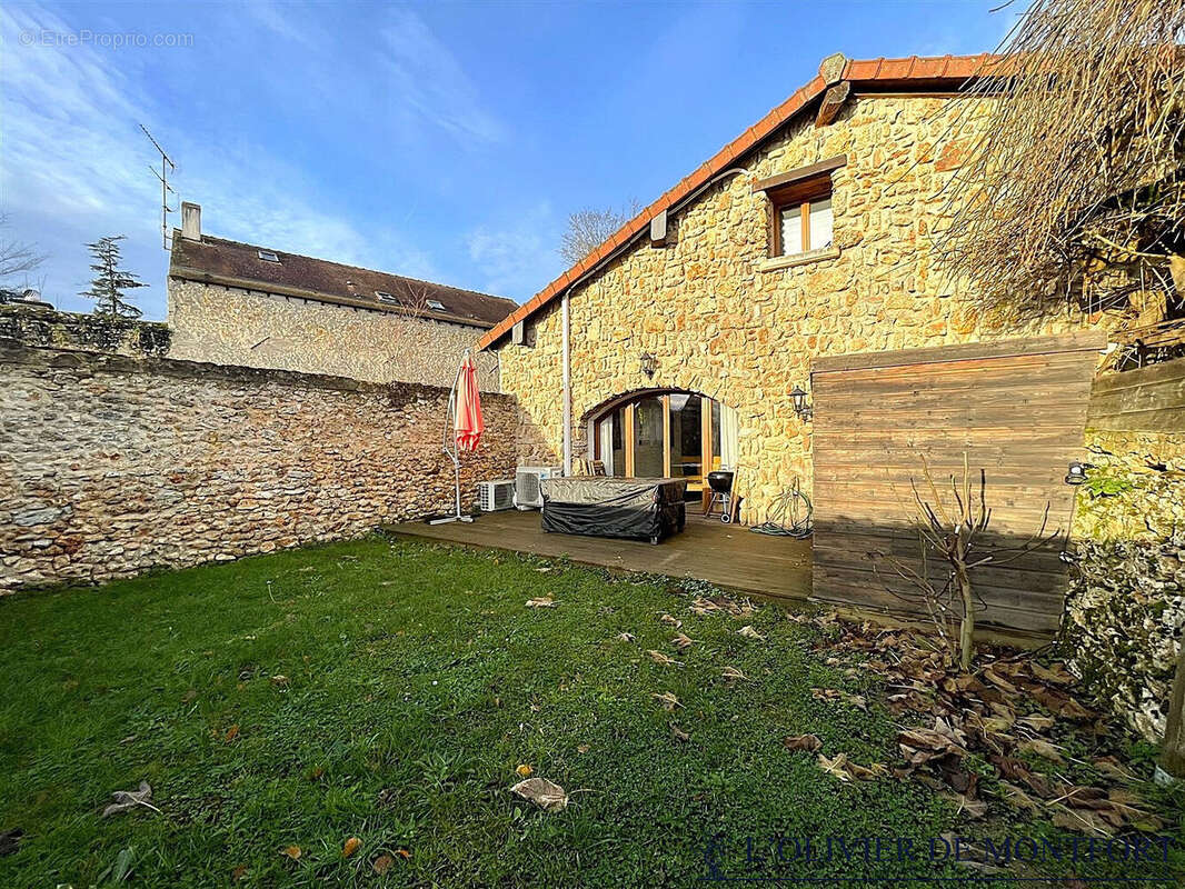 Maison à MONTFORT-L&#039;AMAURY