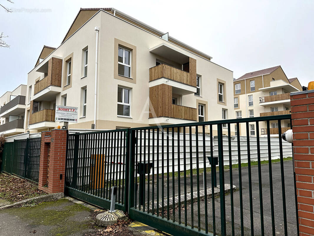 Appartement à LOGNES