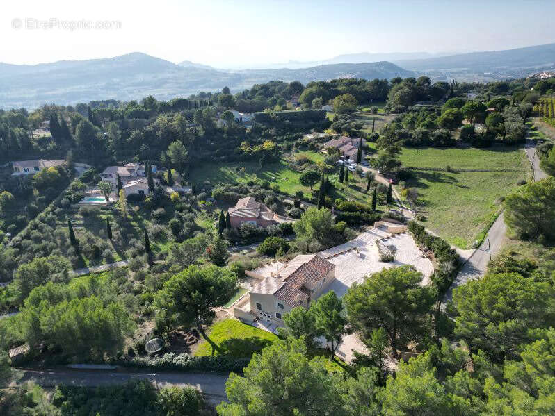 Maison à LE CASTELLET